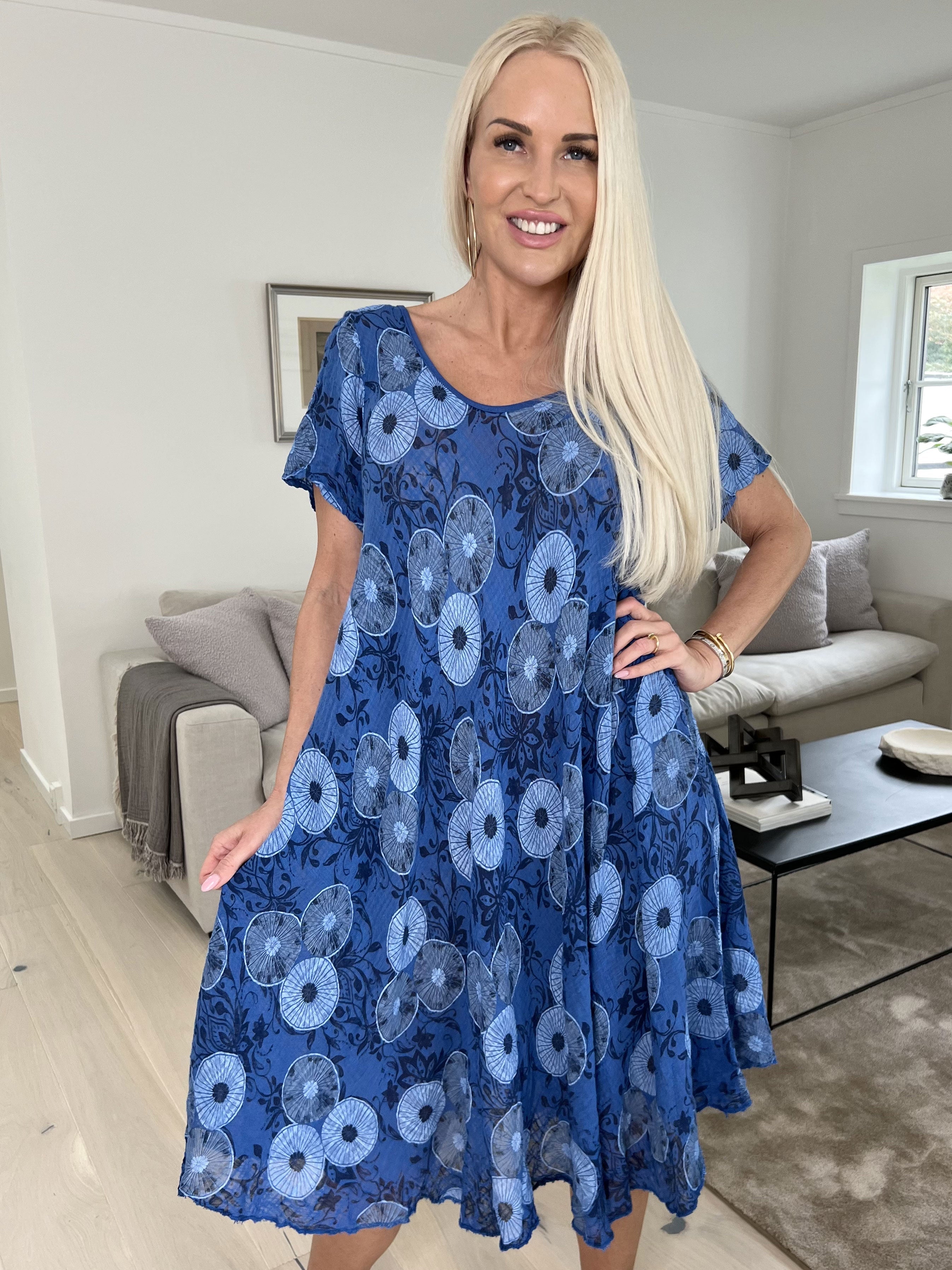 Delphine - Klänning i bomull med motiv